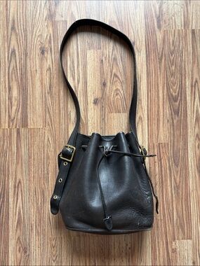 Coach 1995 Lula Bucket Sling Bag